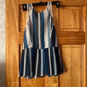 BB Dakota peplum style top with tags